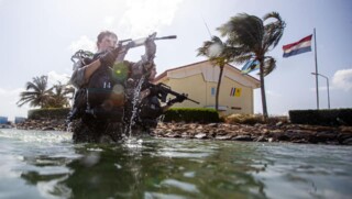 Nederlands-Amerikaanse mariniersoefening op Aruba