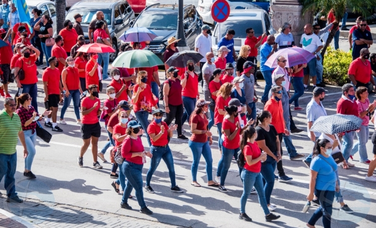 Verzet ambtenaren Aruba tegen salariskorting gaat door