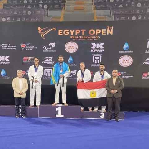 Arubaan Elliott Loonstra wint goud op parataekwondo toernooi in Egypte